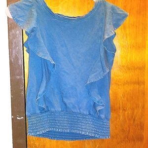 Size large /12-14 kids shirt and shorts. Brand new. Has not been worn.tags on